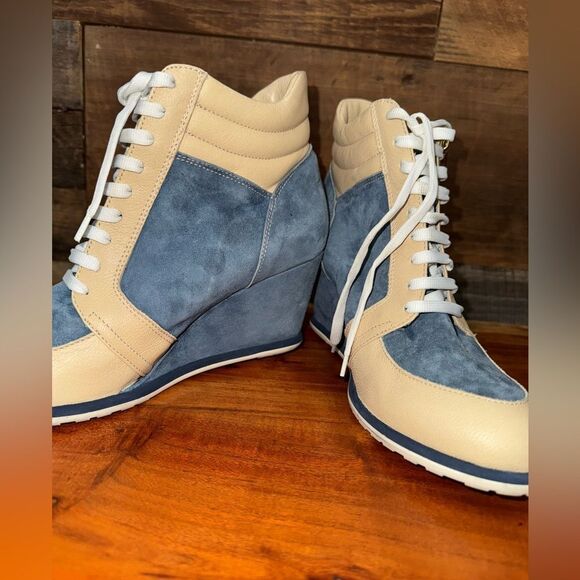 Mario Raspini blue and cream colored wedge sneakers. Size 39 (8.5-9) - Picture 11 of 11